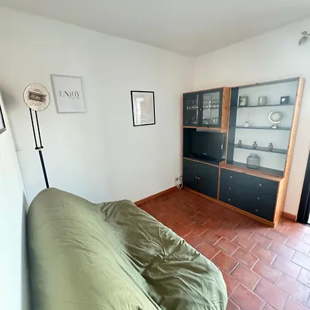 Dans Residence, Piscine Lagon, Tennis Et Aire De Jeux