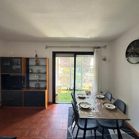 Dans Résidence, Piscine Lagon, Tennis Et Aire De Jeux *