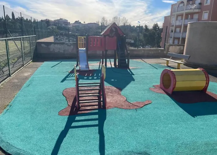 Dans Residence, Piscine Lagon, Tennis Et Aire De Jeux Apartmán *