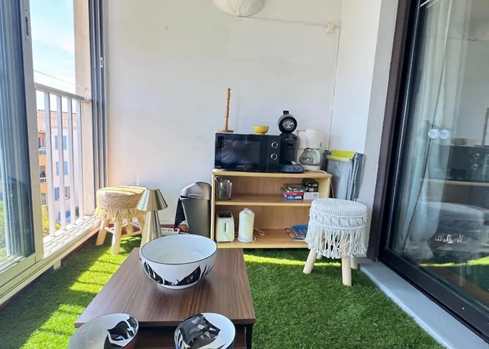 Dans Residence, Piscine Lagon, Tennis Et Aire De Jeux